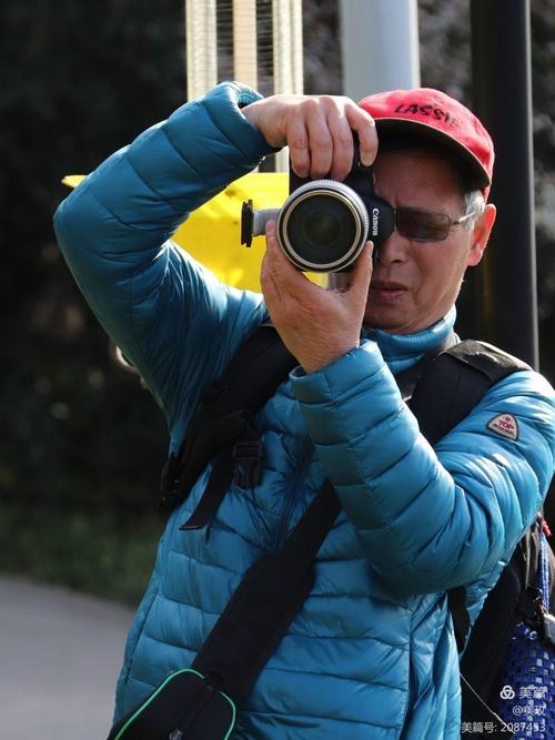 霜色剪辑组 头像